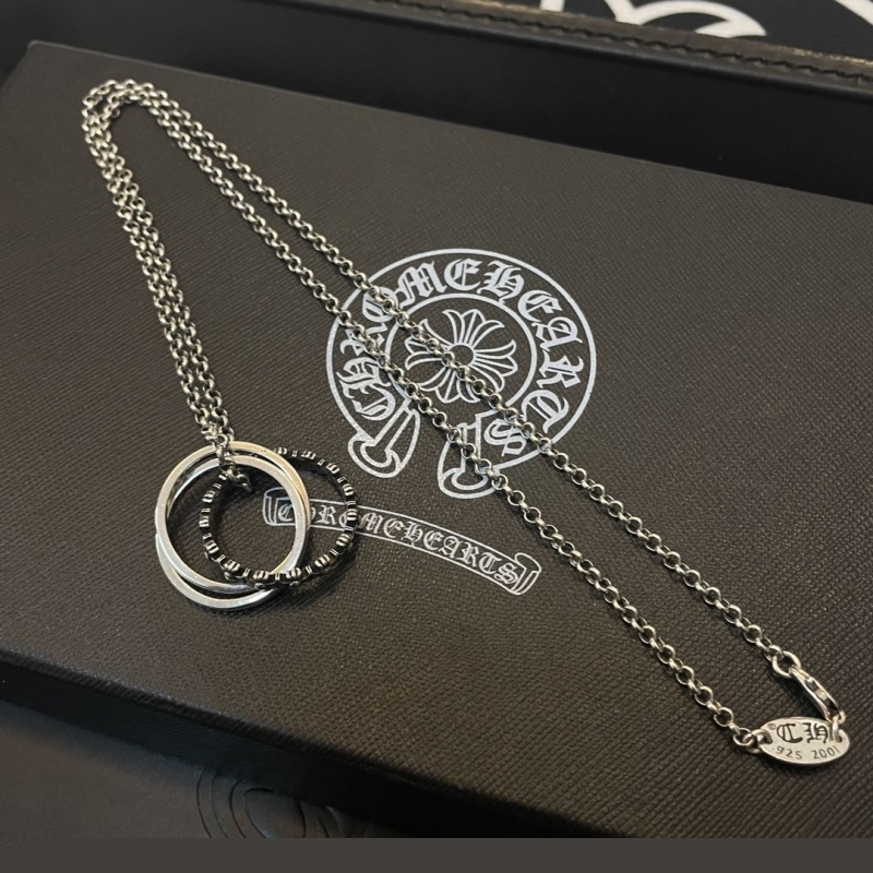 Ch**me He**ts necklaces
